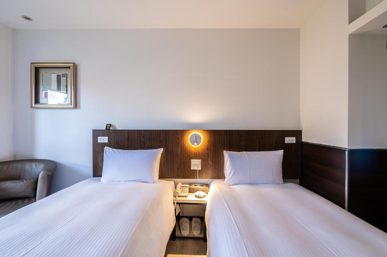 Hub Hotel - Songshan Airport Branch 台北市 エクステリア 写真