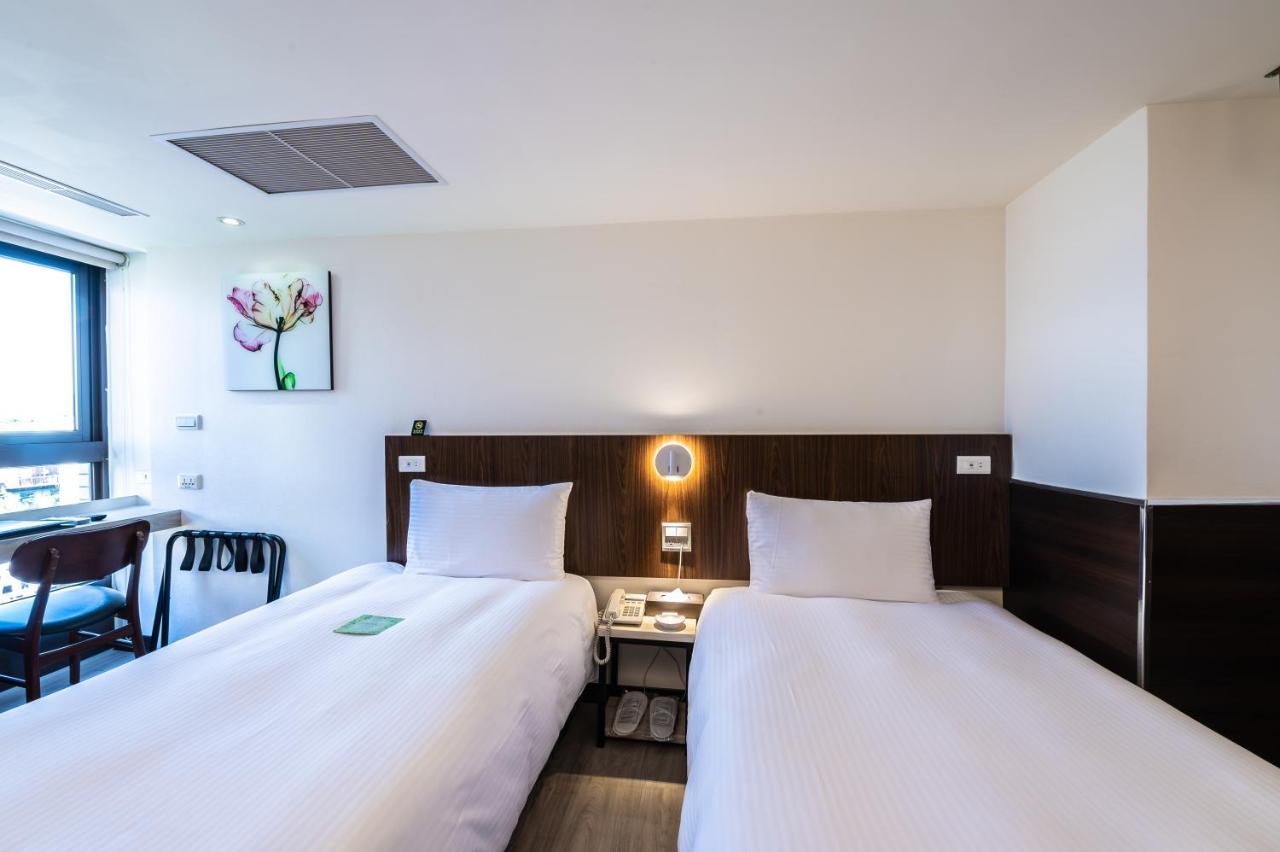 Hub Hotel - Songshan Airport Branch 台北市 エクステリア 写真