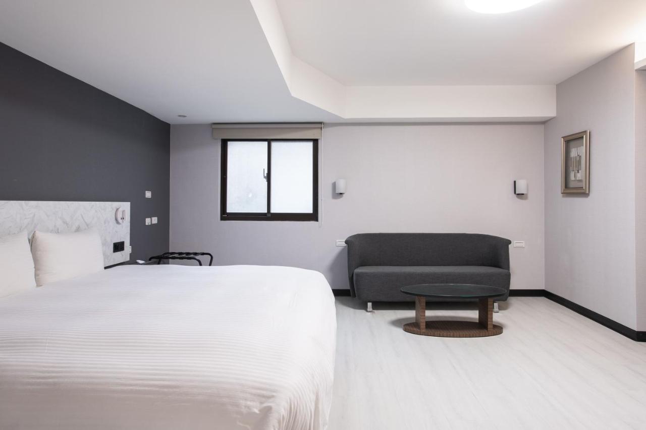Hub Hotel - Songshan Airport Branch 台北市 エクステリア 写真