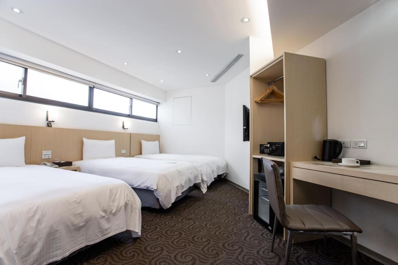 Hub Hotel - Songshan Airport Branch 台北市 エクステリア 写真