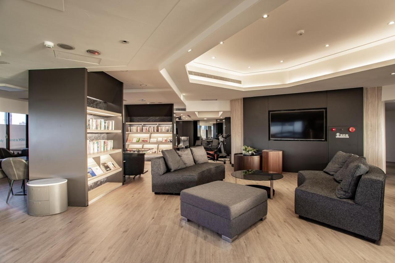 Hub Hotel - Songshan Airport Branch 台北市 エクステリア 写真