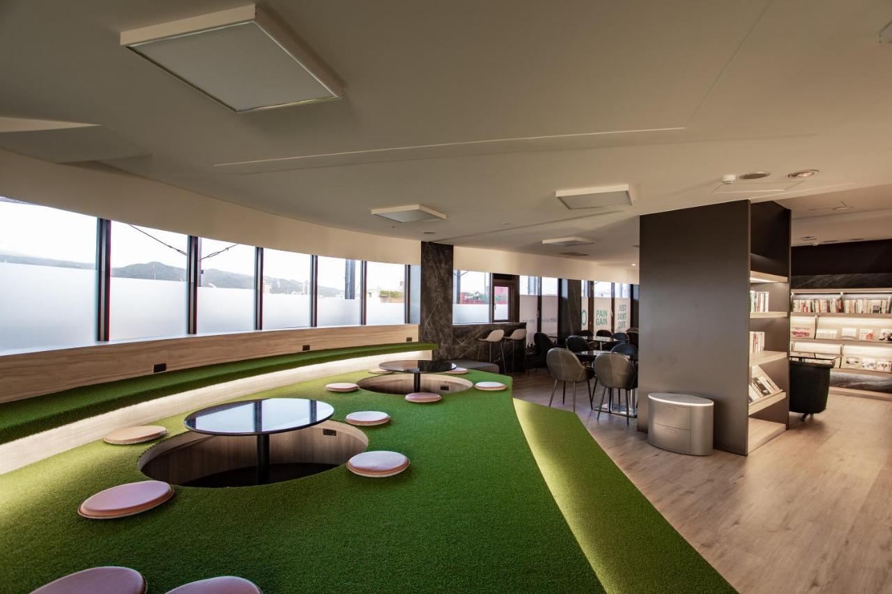Hub Hotel - Songshan Airport Branch 台北市 エクステリア 写真